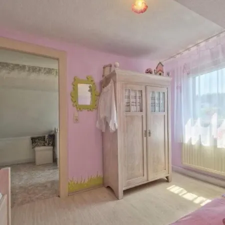 Haus Ella Дом отдыха Schwarzenbach am Wald
