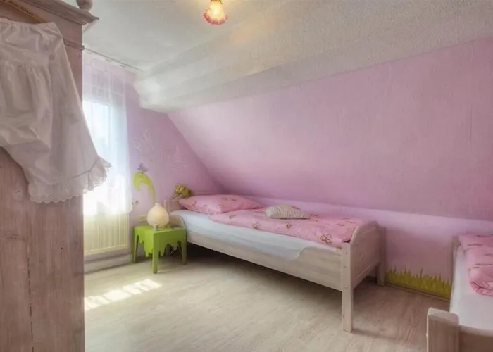 Сasa de vacaciones Haus Ella Schwarzenbach am Wald